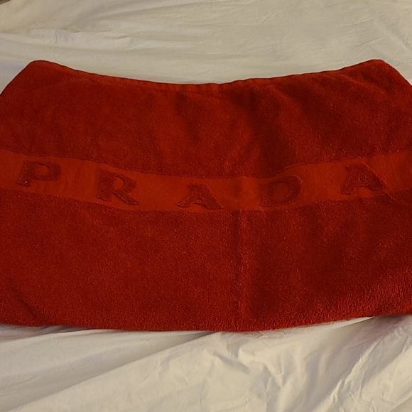prada towels